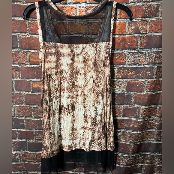 Jennifer Lopez Sheer Bottom/ Back Tank Sz S - Picture 5 of 7